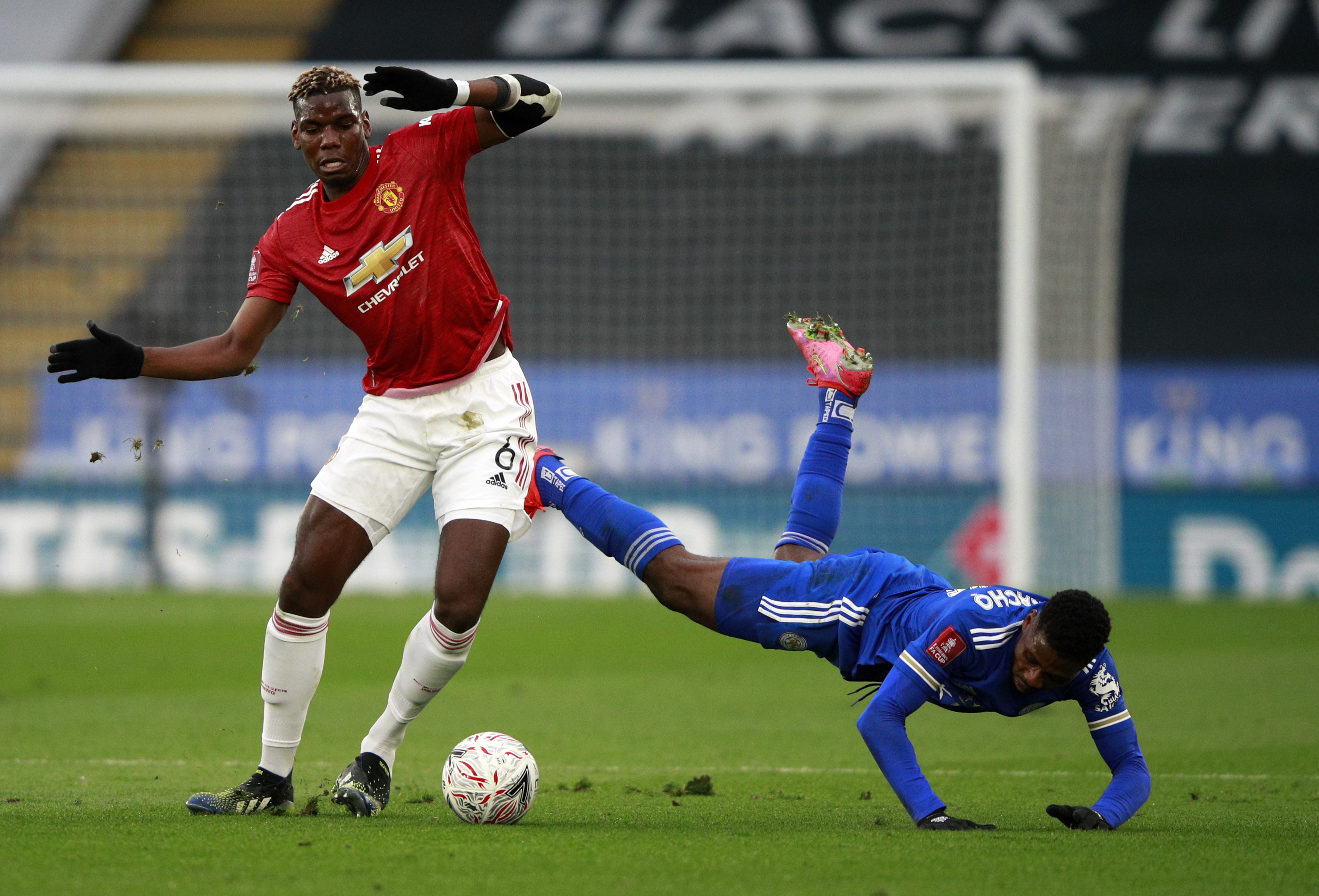 爱游戏体育-斯图加特发布备战花絮；转会期远射贴柱；足总杯任务艰巨；控场能力受关注的简单介绍-爱游戏体育